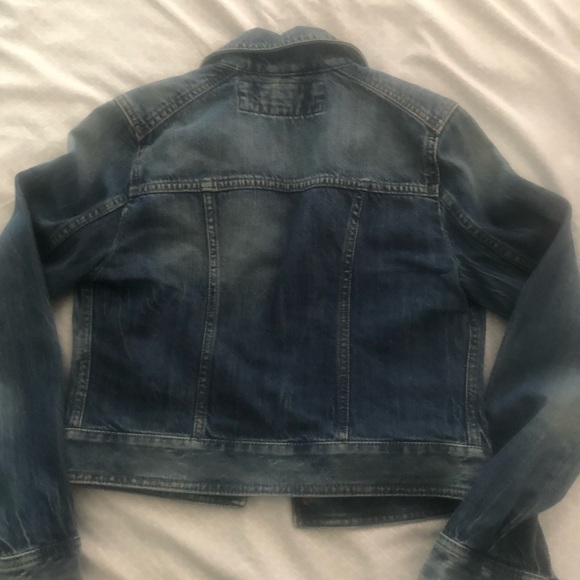 Gently worn Express Jean jacket. Size x-s. - Picture 4 of 5